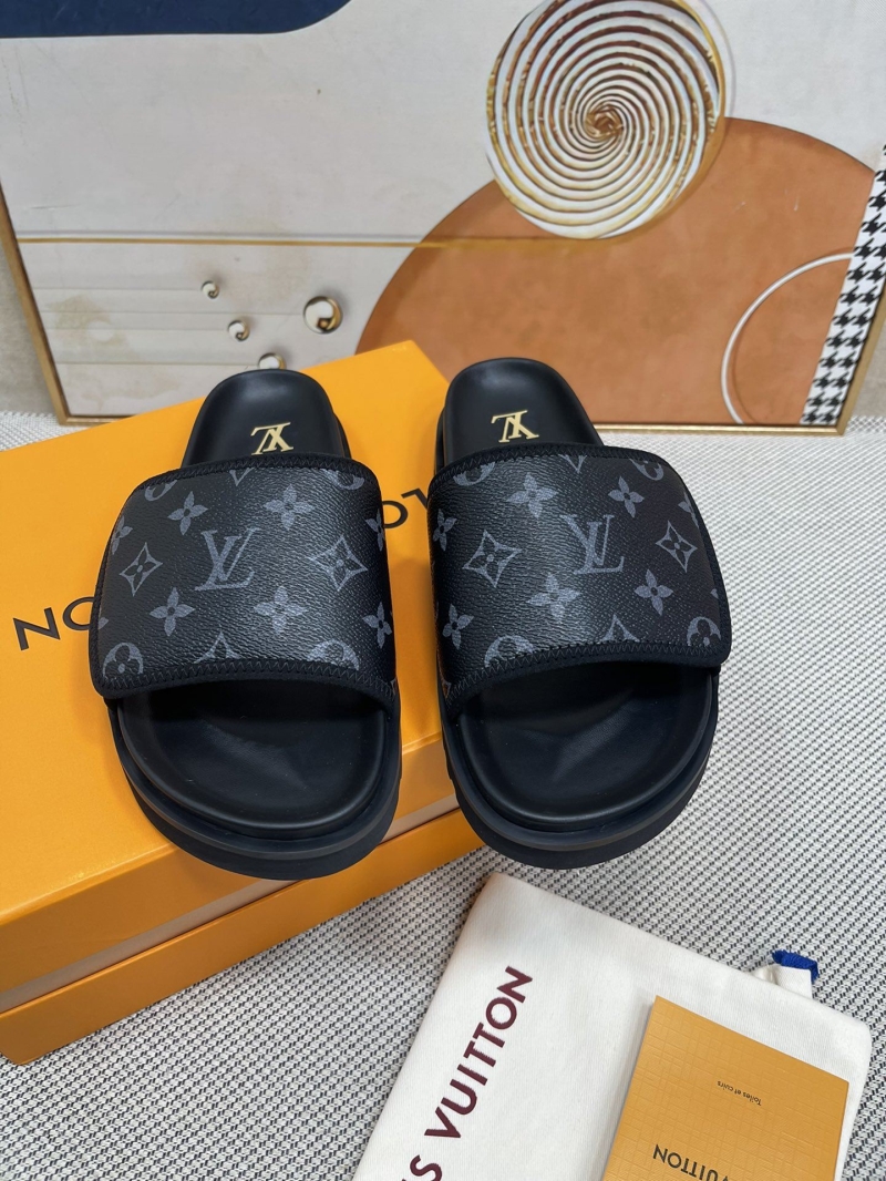 Louis Vuitton Slippers